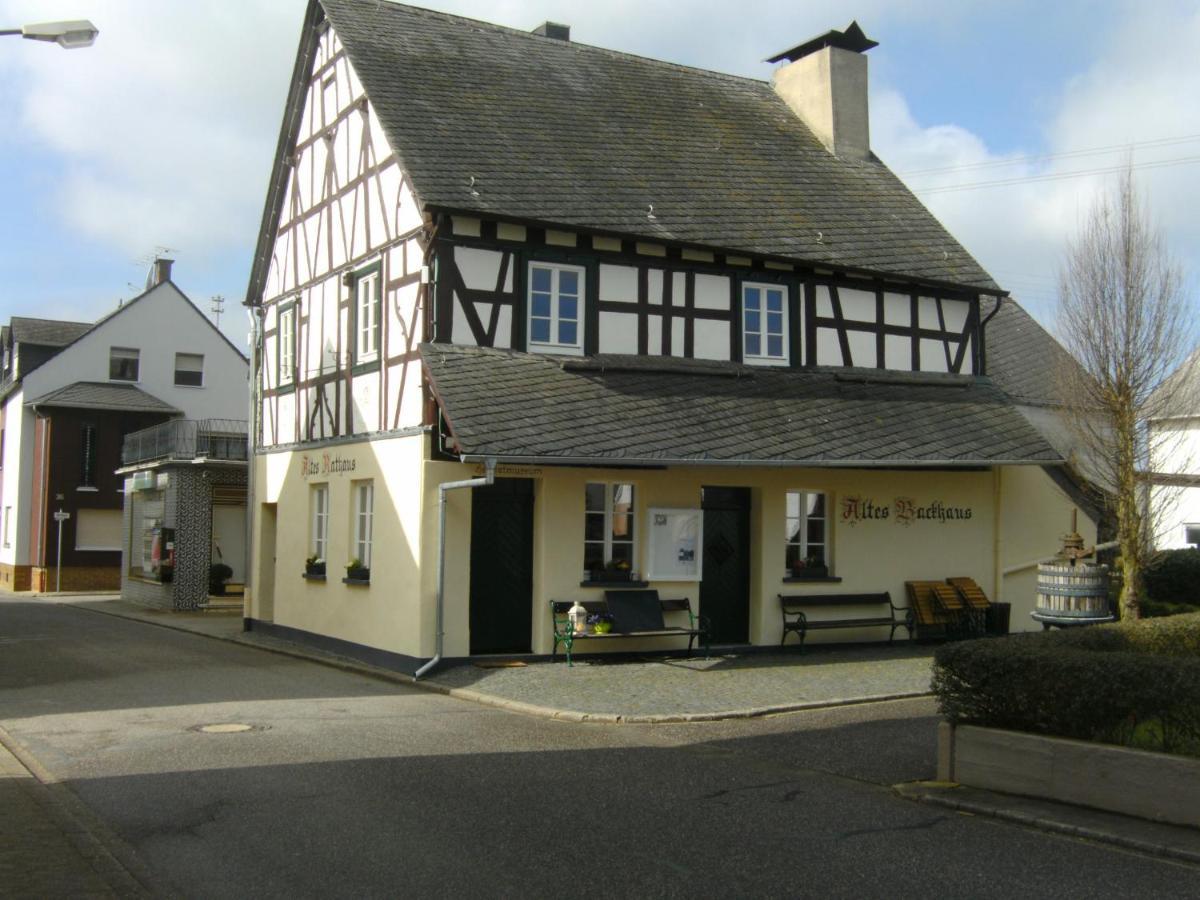 Ferienwohnung Adelheid Brachtendorf Morsdorf Bagian luar foto